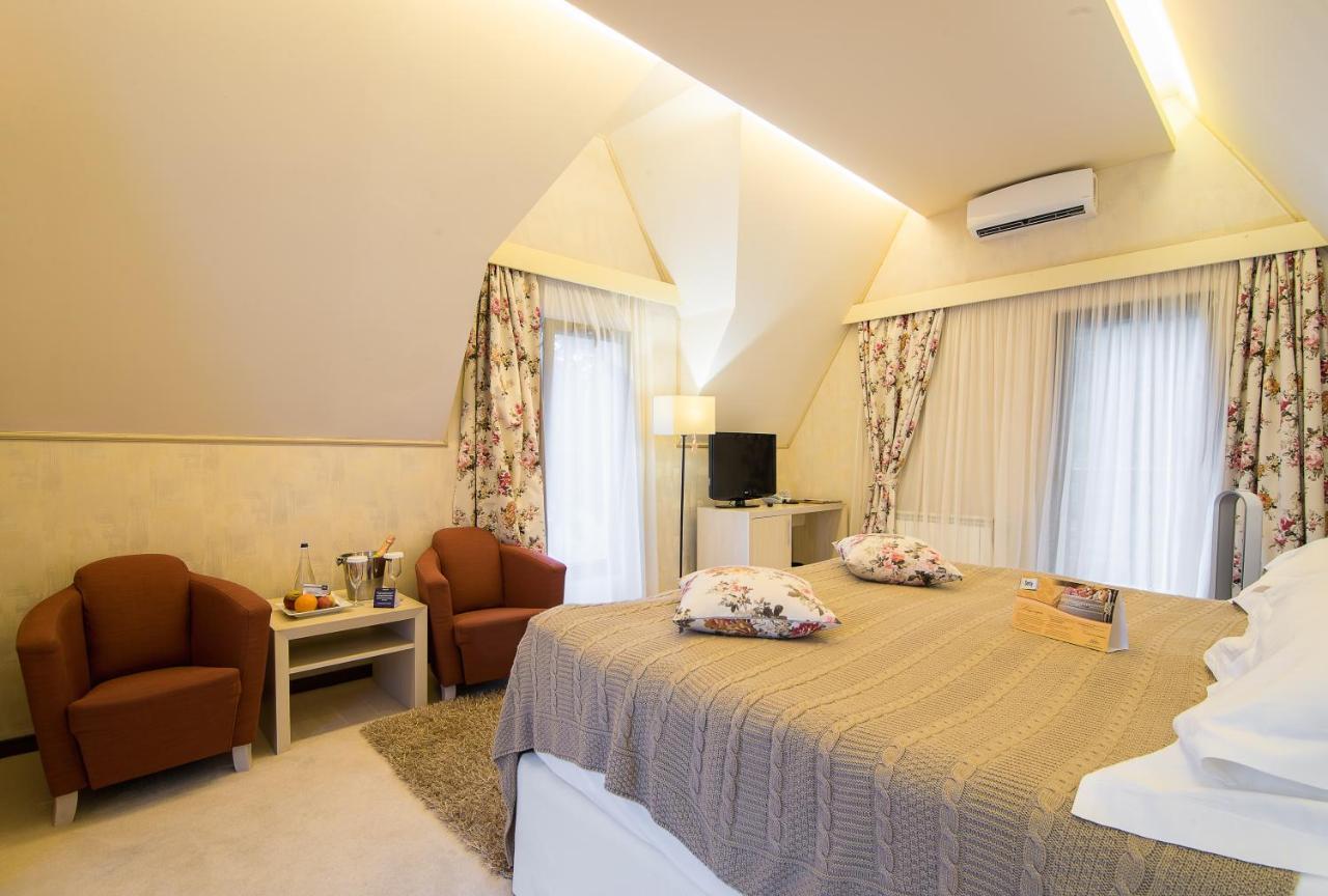 סינאיה Ioana Boutique Hotel מראה חיצוני תמונה